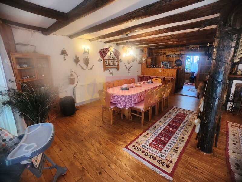 Vila de vacanta de vanzare in Busteni - Zona Zamora